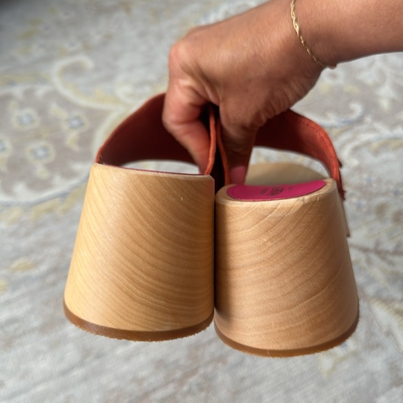 NEW Tuckernuck Swedish Hasbeens Preppy Red Slip Ins Clogs Size 38 - Picture 10 of 13